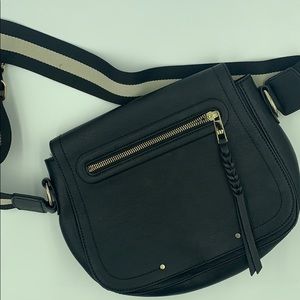 Black Gap Bag